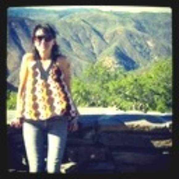 Meet your Posher, Karen Grace - Picture 1 of 1